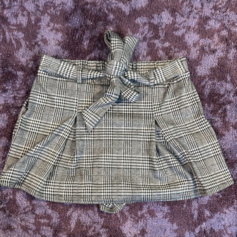 Sz Large Plaid High-Waisted Skort with Bow